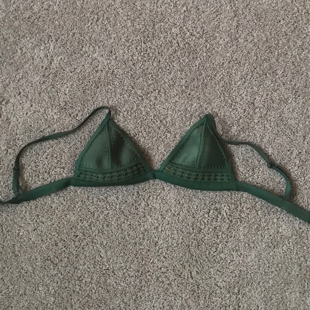 EXCELLENT condition Triangl bikini TOP.